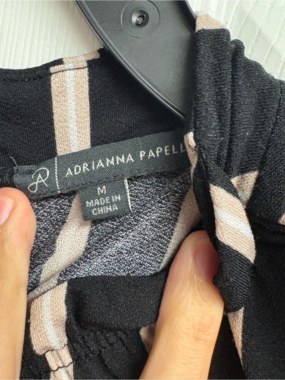 Adrianna Papell Striped Short Sleeve Blouse Size Medium - Picture 2 of 5